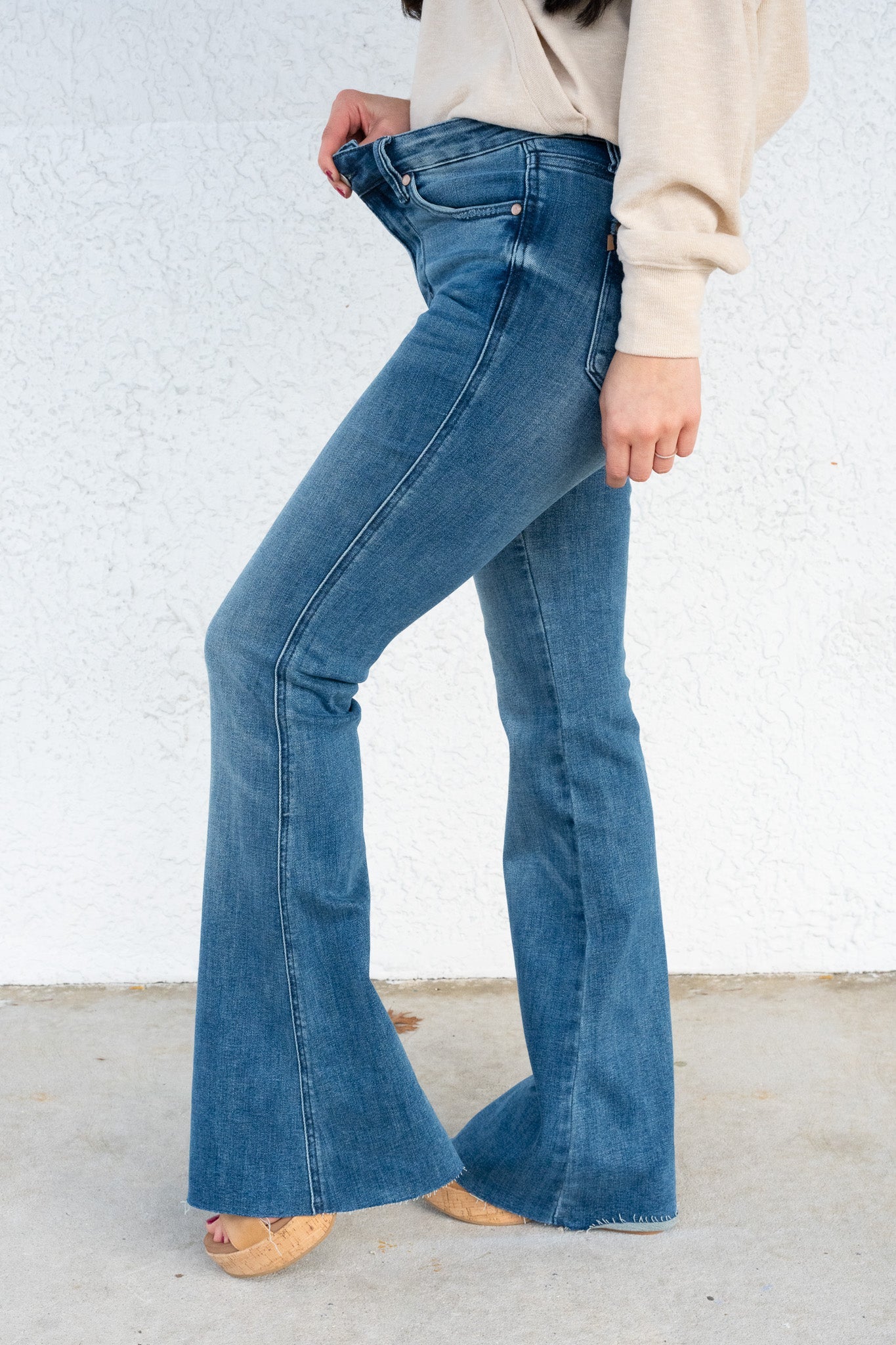 Tasteful By Judy Blue - Mid Rise Tummy Control Vintage Flare Jeans