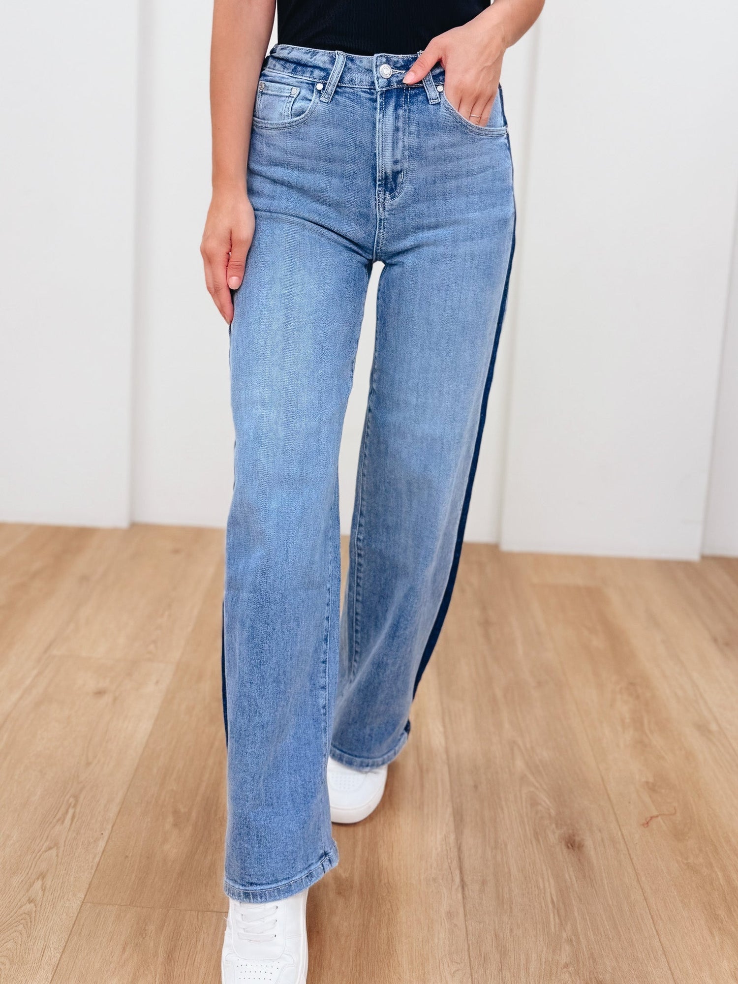 What A Girl Wants By Anniewear - Baggy Straight Leg Jeans - Medium Denim