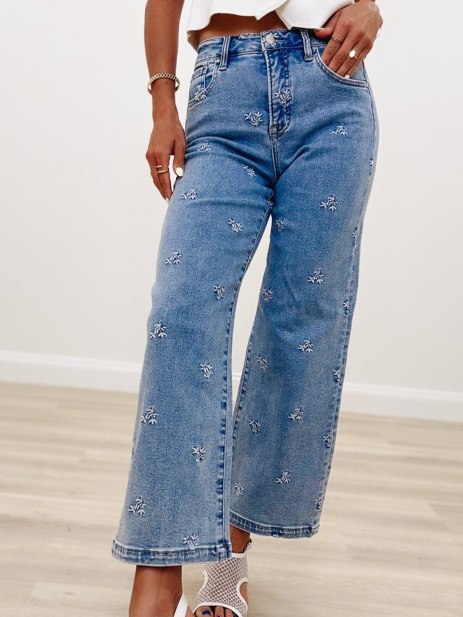 The Dreamer By Risen - High Rise Wide Leg Embroidered Jeans-Light