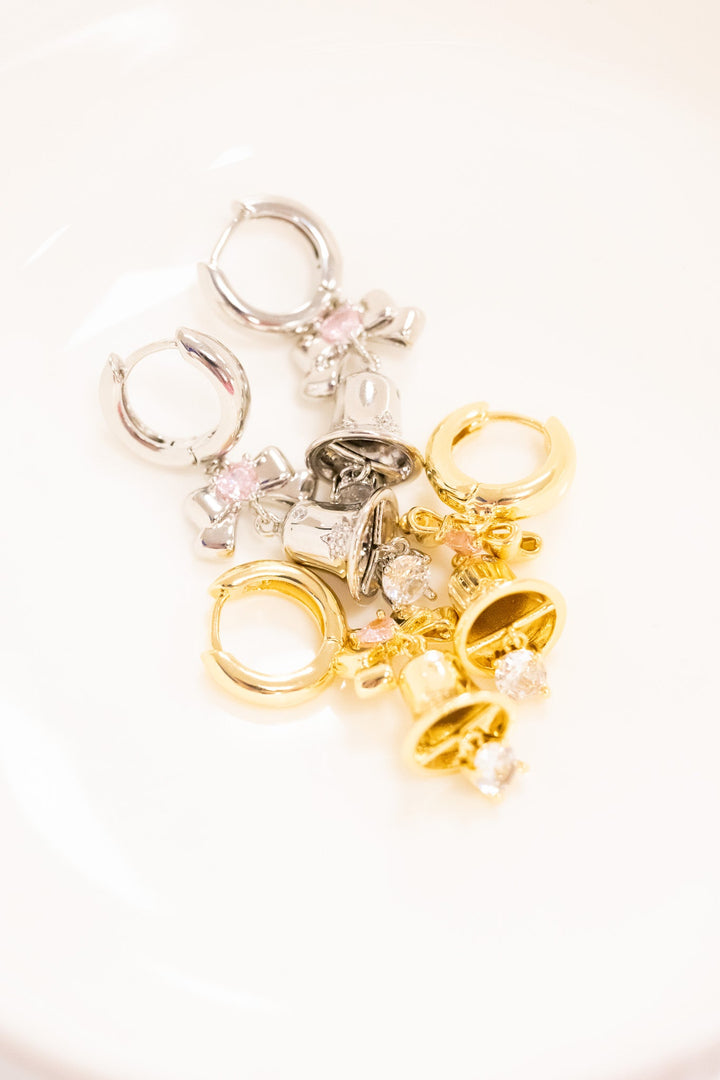 Winter's Tale Earrings - Jingle Bell