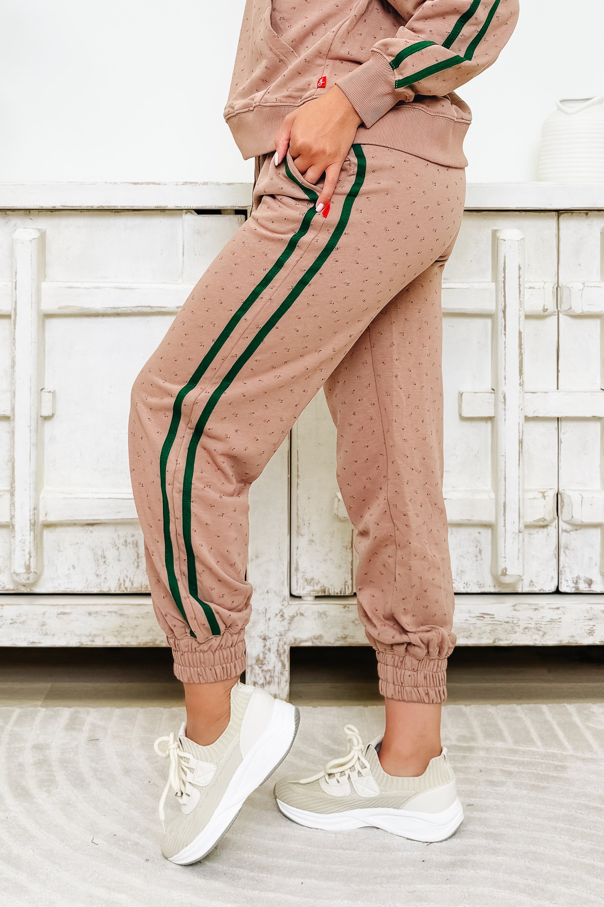Sunset Boulevard Floral Joggers - Toffee