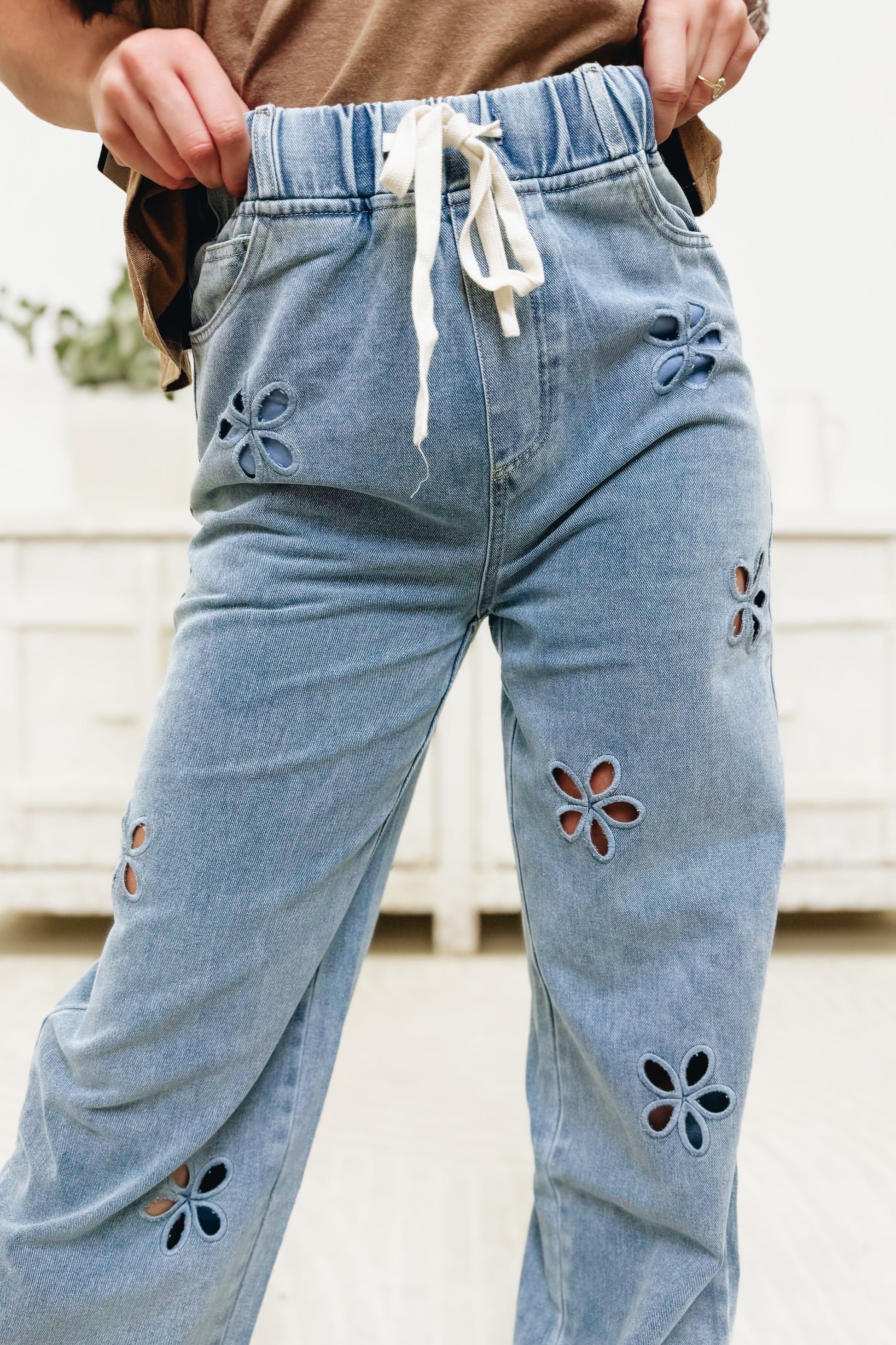 Make Your Mark Floral Pants - Light Blue