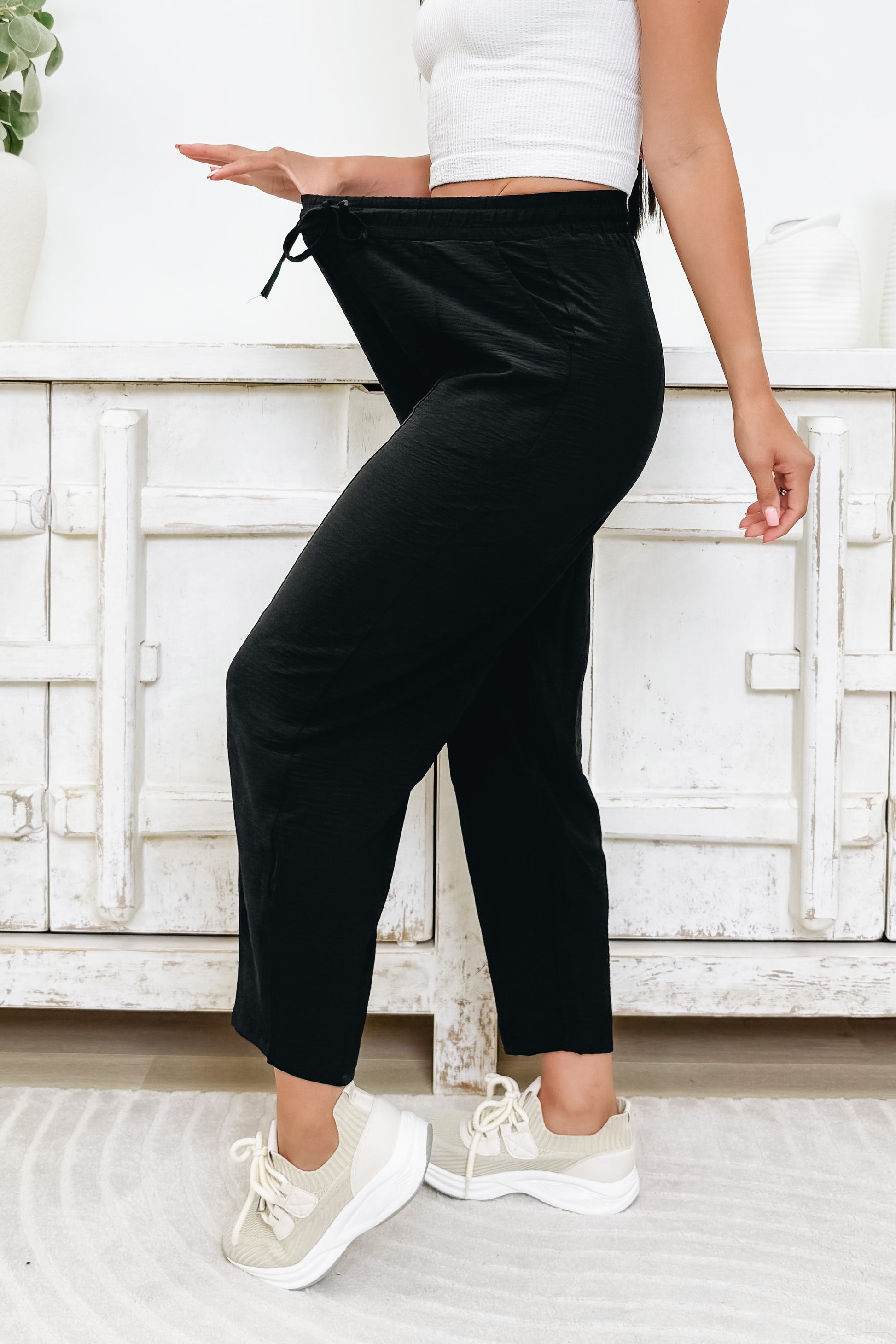 Draw The Line Pants - Black