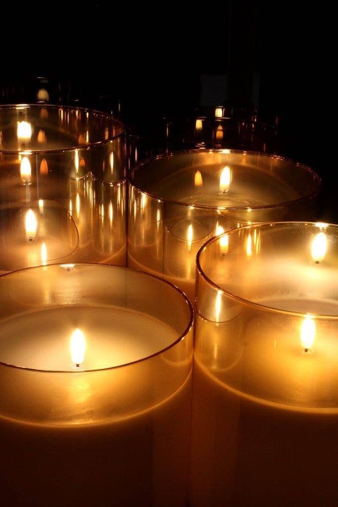 5.75" x 5.75" Champagne Radiance Poured Candle