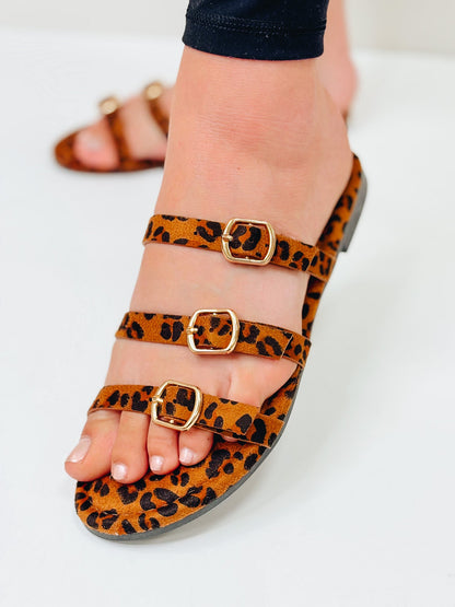 Kami Buckle Straps Flat Sandals - Leopard