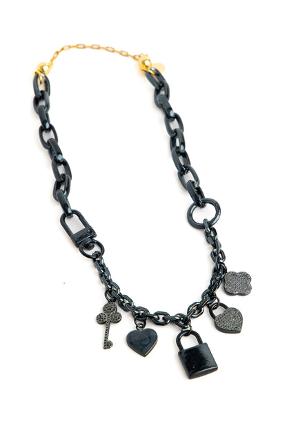 Louie Necklace - Metallic Pearl Black