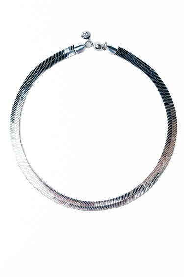 Mega Pint Scarlet Necklace - Liquid Metallic Pearl White