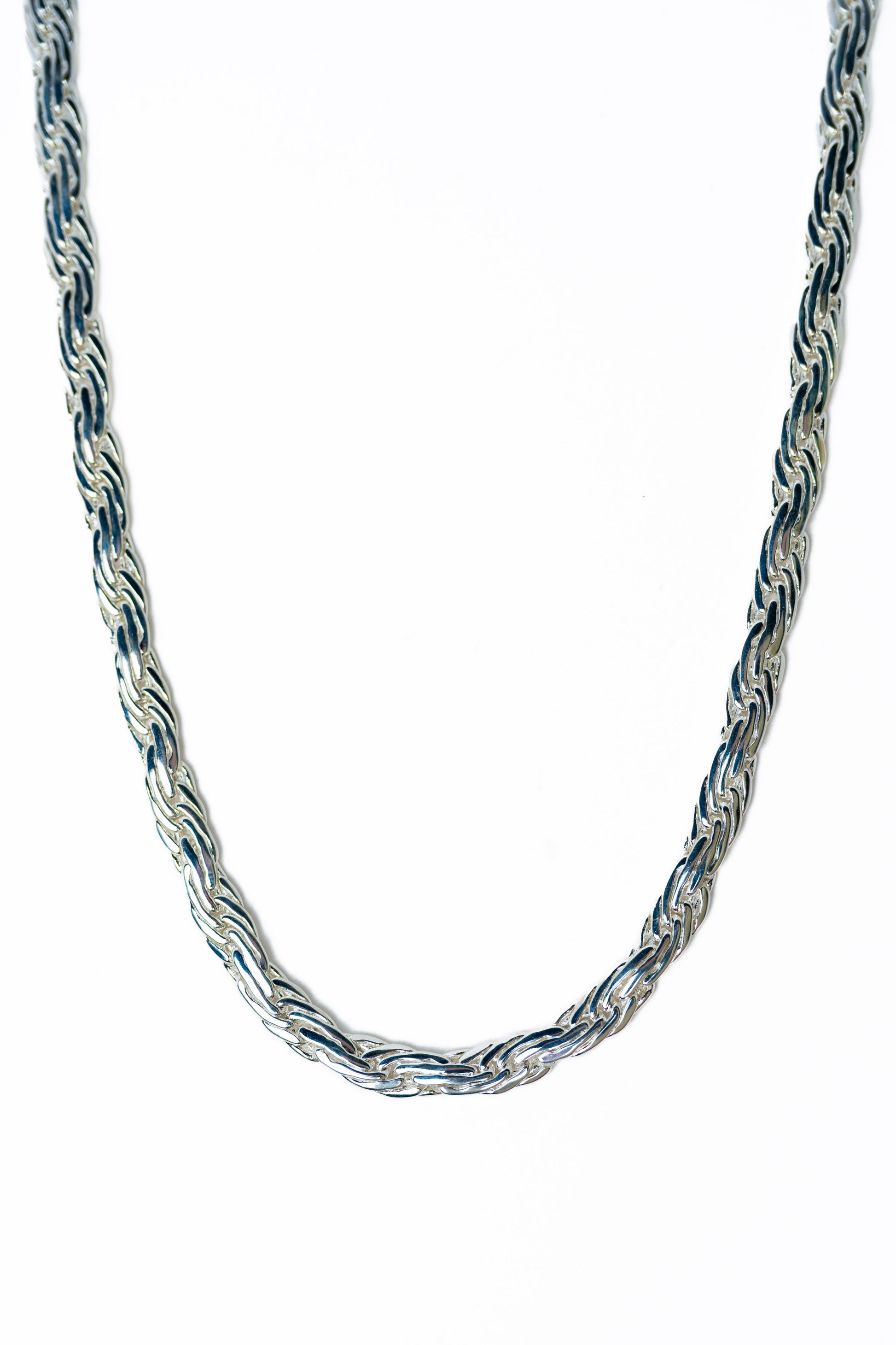 Bailamos Necklace - Liquid Metallic Pearl White