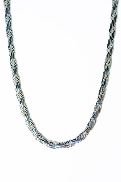 Bailamos Necklace - Liquid Metallic Pearl White