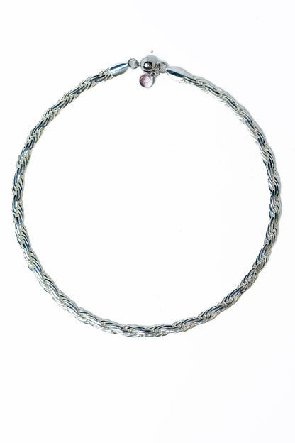 Bailamos Necklace - Liquid Metallic Pearl White