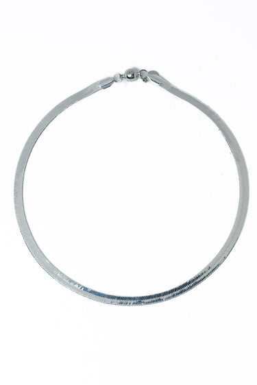 Scarlet Necklace - Liquid Metallic Pearl White
