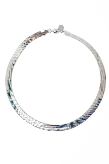 Mega Pint Scarlet Necklace