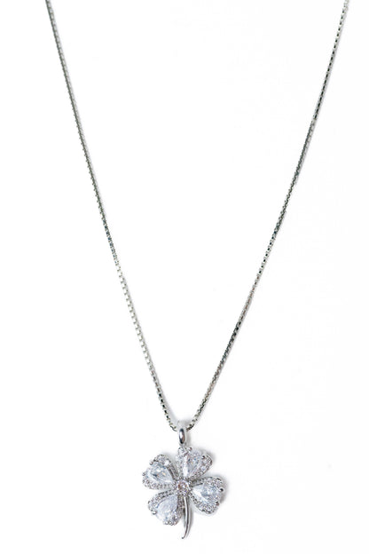 Clover Kiss Necklace