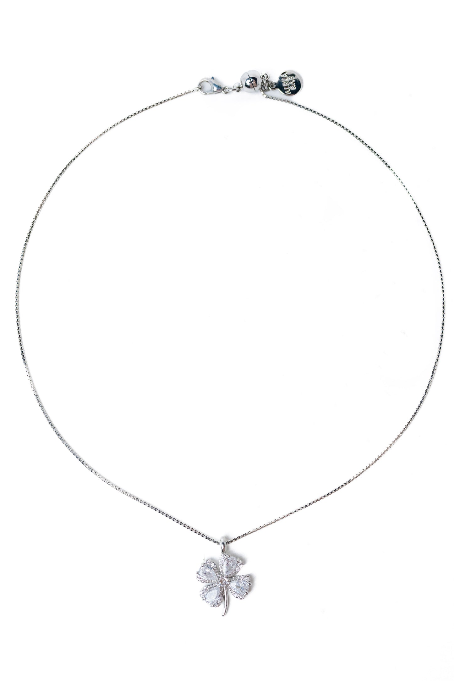 Clover Kiss Necklace