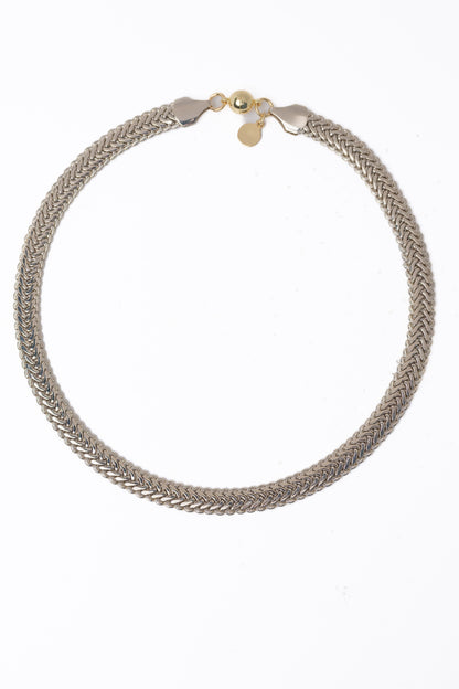 Casino Royale Necklace - Linen