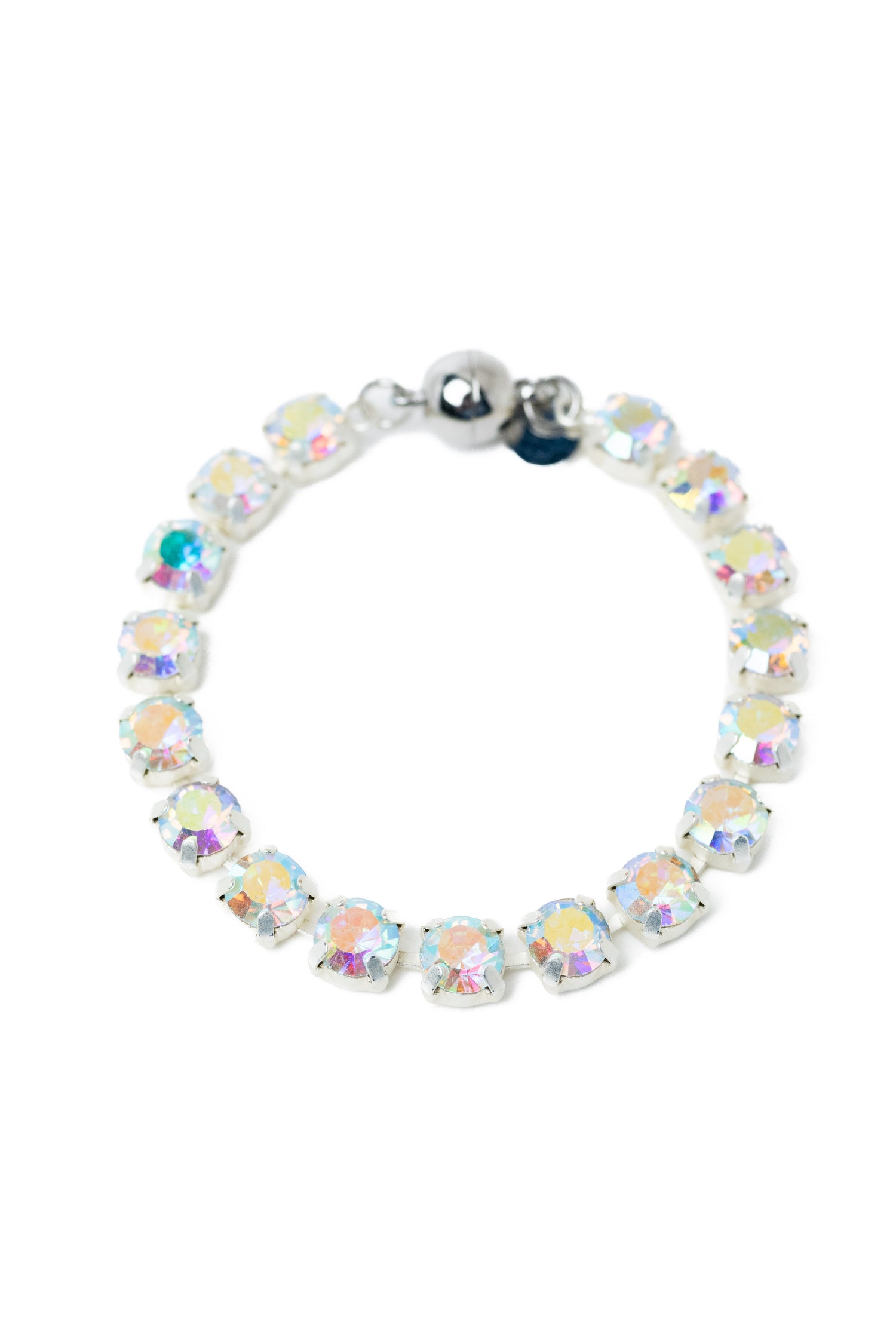 Ava Bracelet - Metallic Pearl White