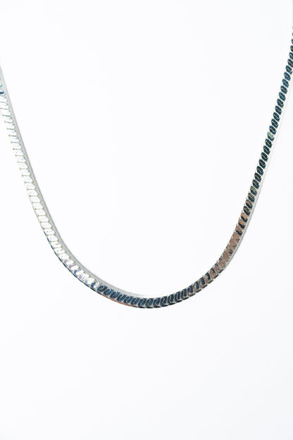 Tali Necklace - Liquid Metallic Pearl White