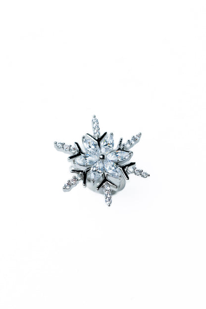 Valley Winter Ear Cuff