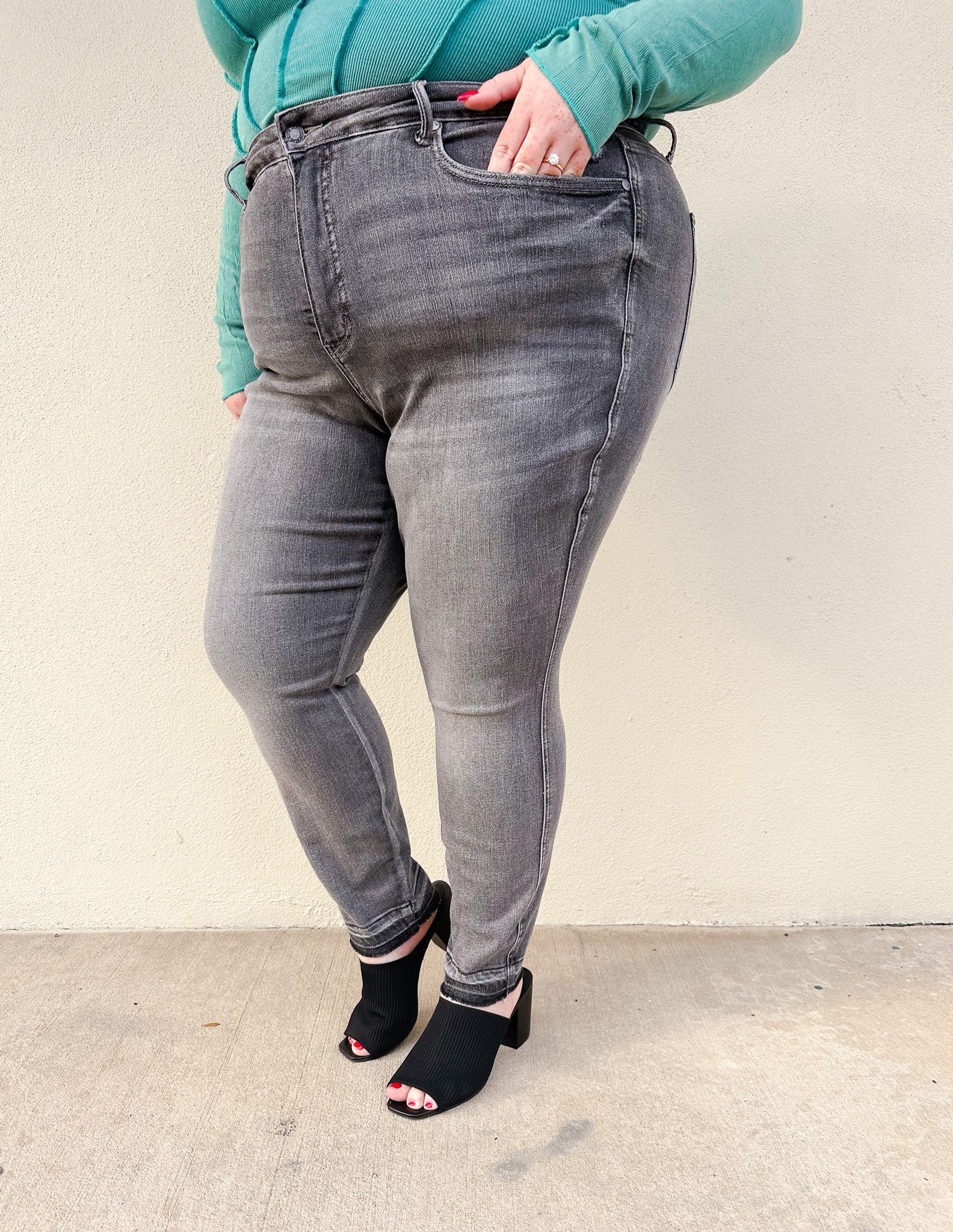 Judy Blue Under The Boardwalk High Rise Tummy Control Skinny Jeans