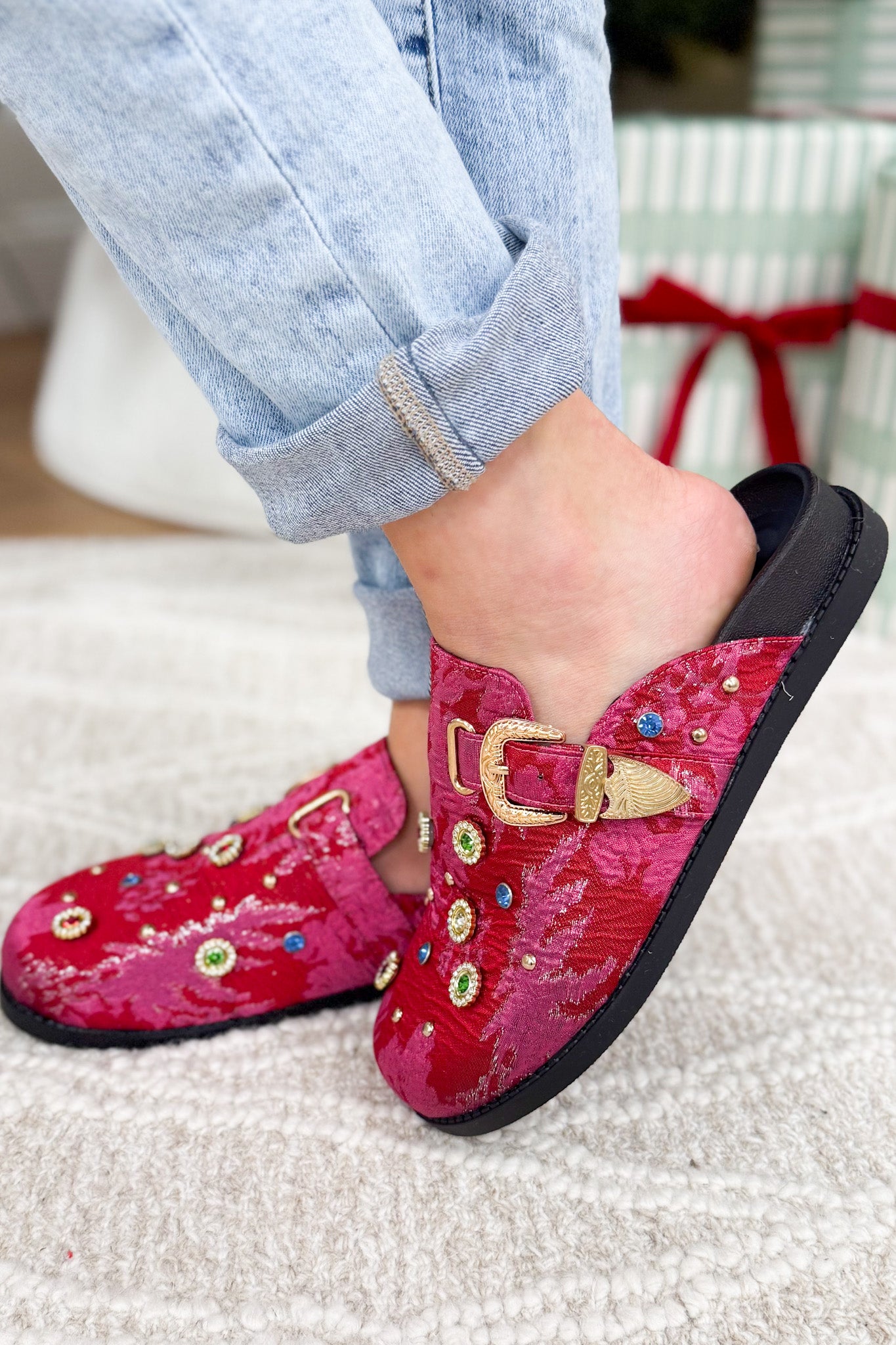 Quinby Clog - Red Multi