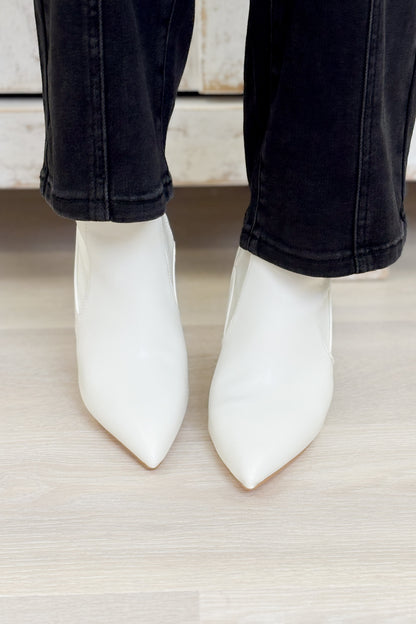 Weekend Shoes - White