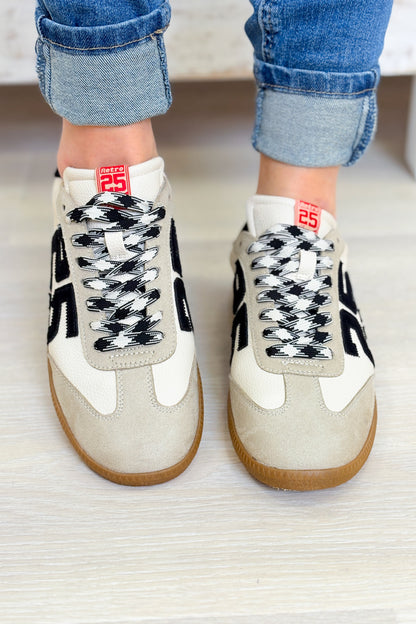 Shu Shop Retro 25 Sneakers - Black White