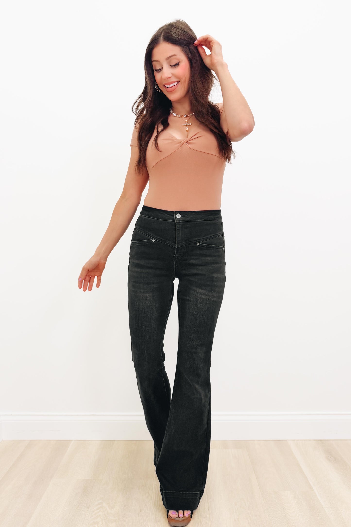 Sexy Back by The Denim BAR  - Flare Jeans in Black - 3 Inseams