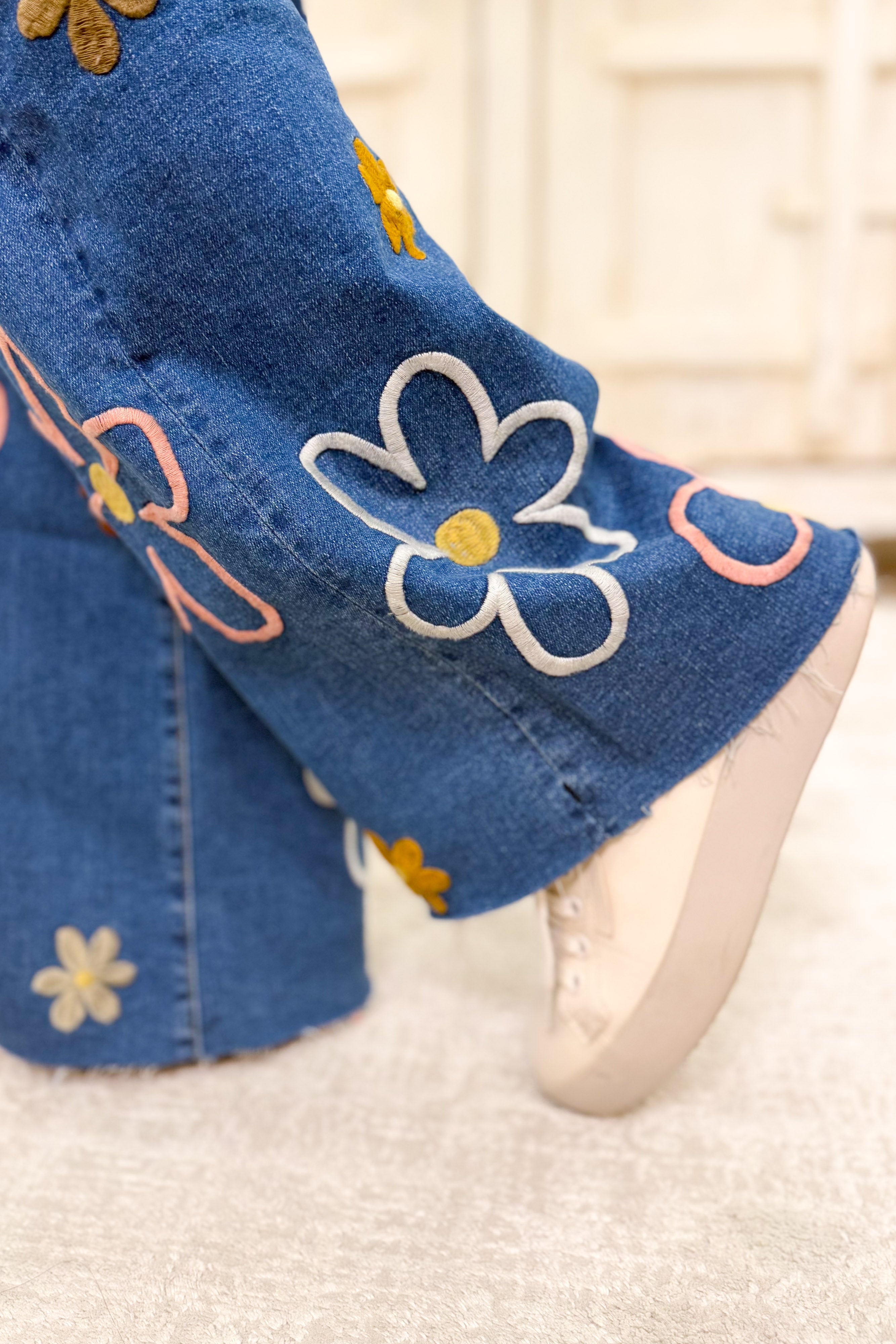 バッグ JESSA MAE ALFECHE   JEANS BAR x Oli & Hali What I Like About You Jeans – By Alexa Rae