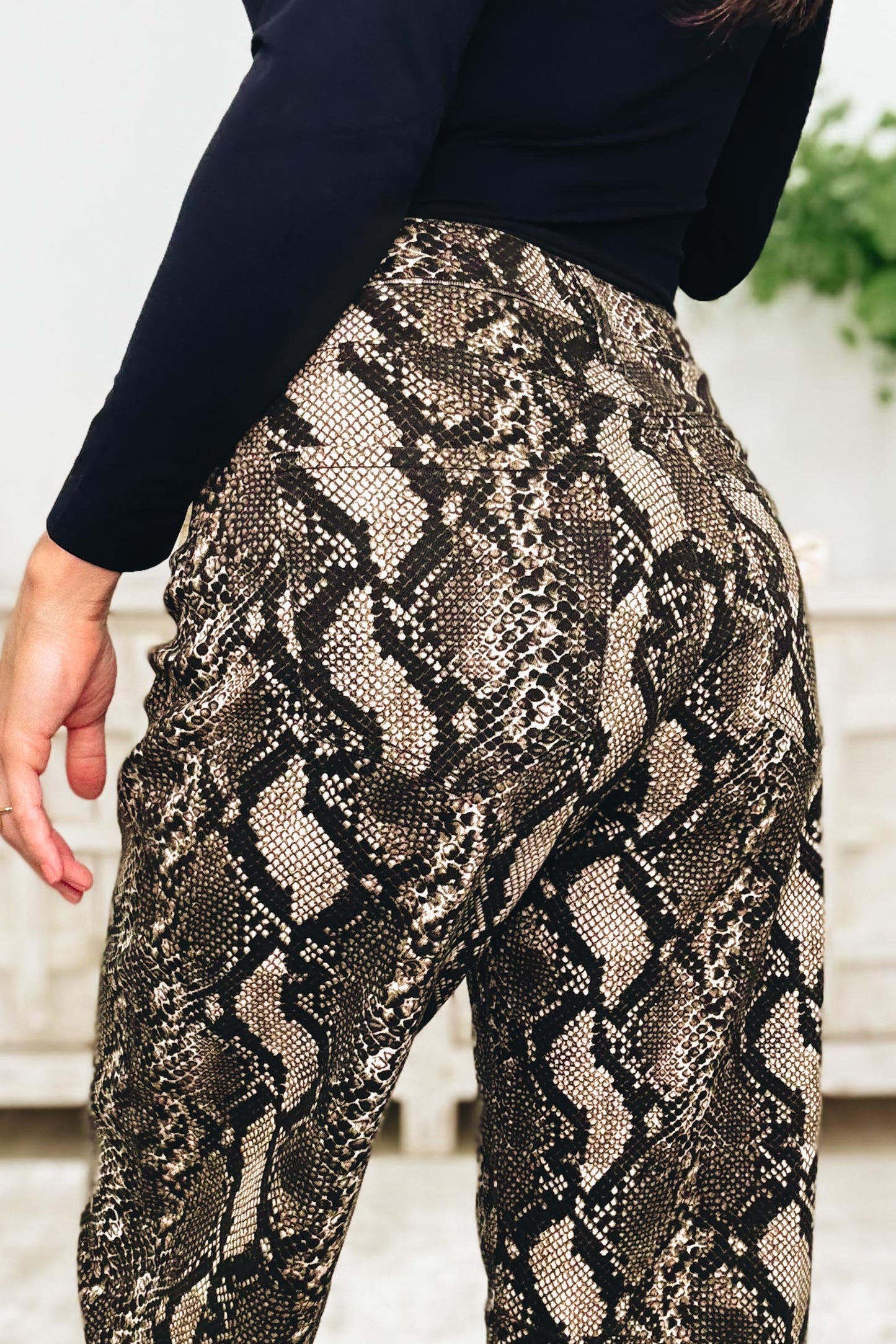 Wild Strike Barrel Pants - Snake