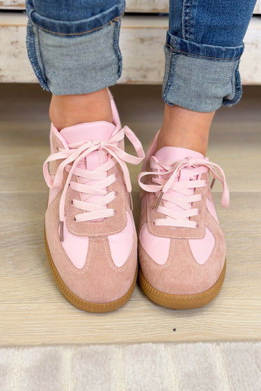 Moral Lace Up Sneakers - Pink