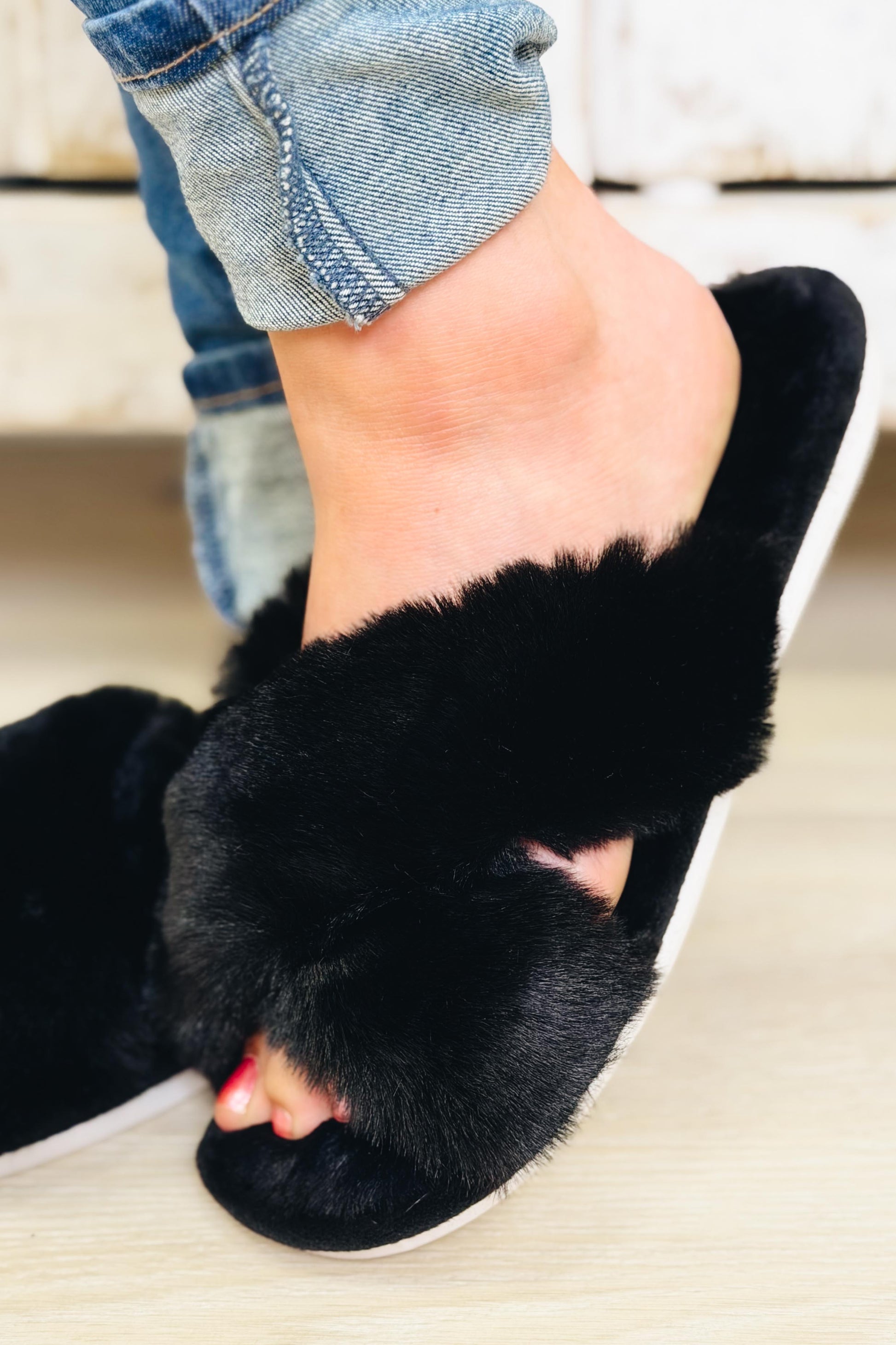 Beverly Fur Plush Slipper - 2 Colors!