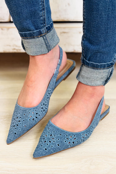 Assert Eyelet Embroidery Pointed Toe Slingback Shoes - Blue Denim