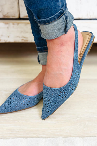 Assert Eyelet Embroidery Pointed Toe Slingback Shoes - Blue Denim