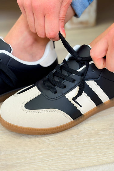Game Low Top Lifestyle Sneakers - Black Beige