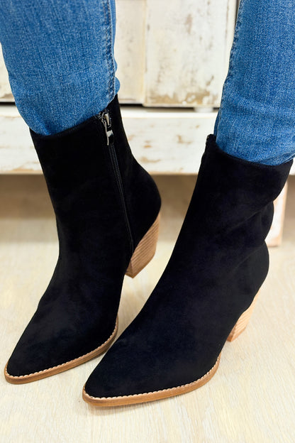 Arisa Pointed Toe Cowboy Block Heel Ankle Boots - Black