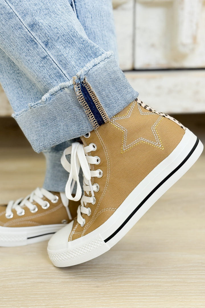 Celia Star Embroidered Sneakers - Mocha