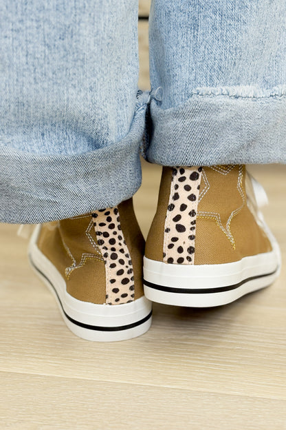 Celia Star Embroidered Sneakers - Mocha