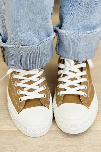 Celia Star Embroidered Sneakers - Mocha