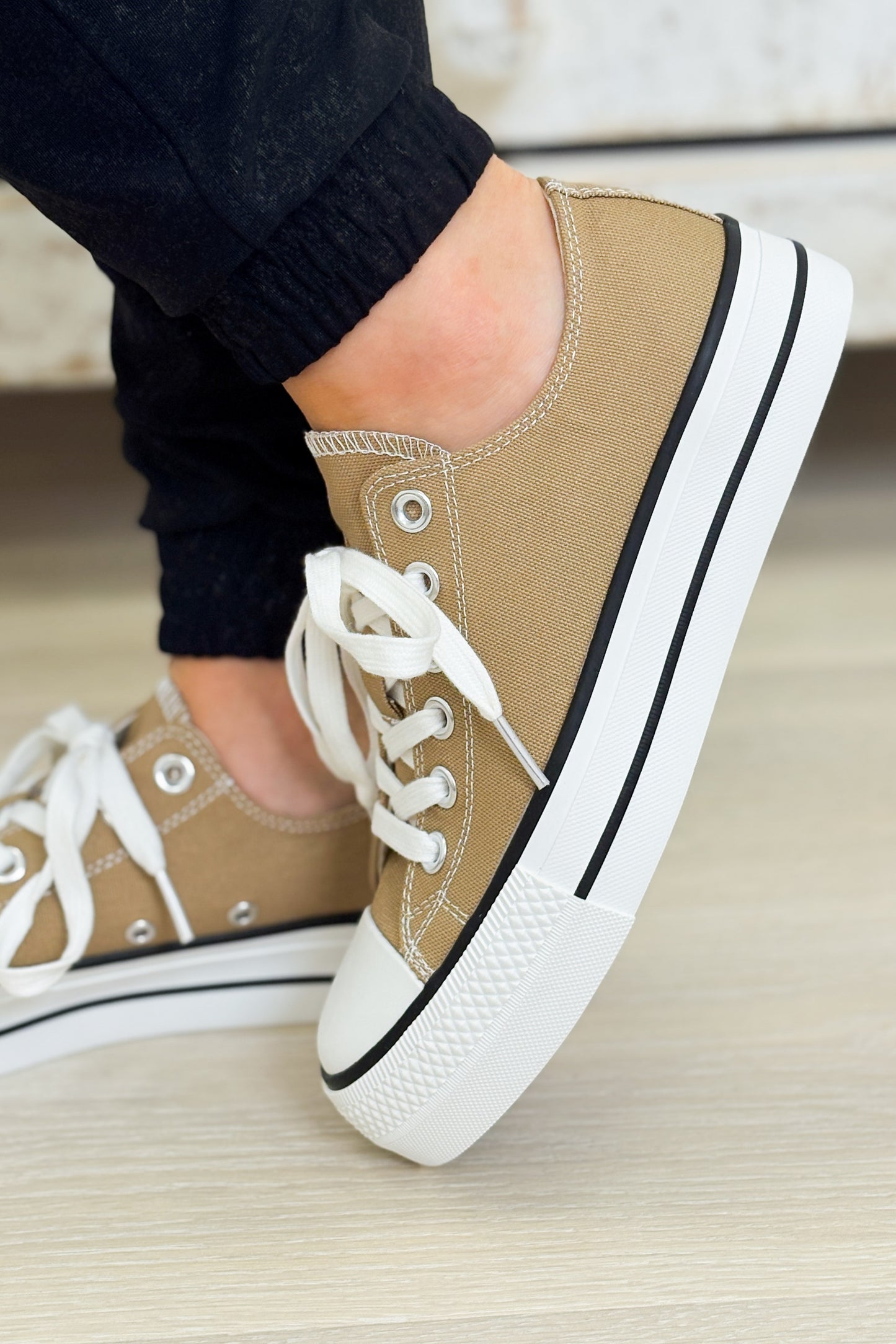 Lizzy Semi Platform Low Sneakers - Mocha