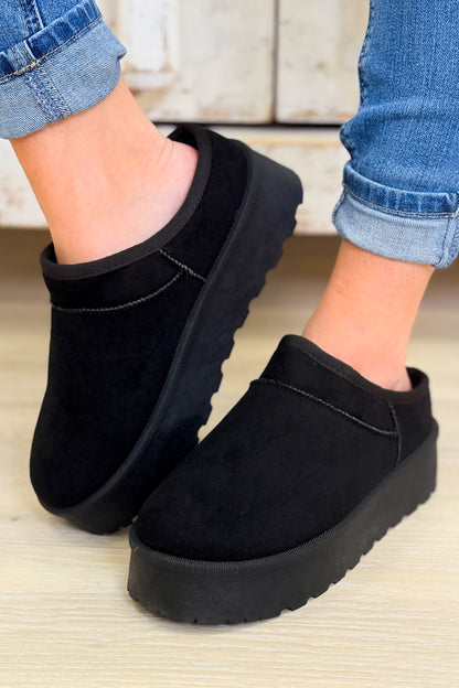 Inspired Solid Slip On Platform Shoes - Black