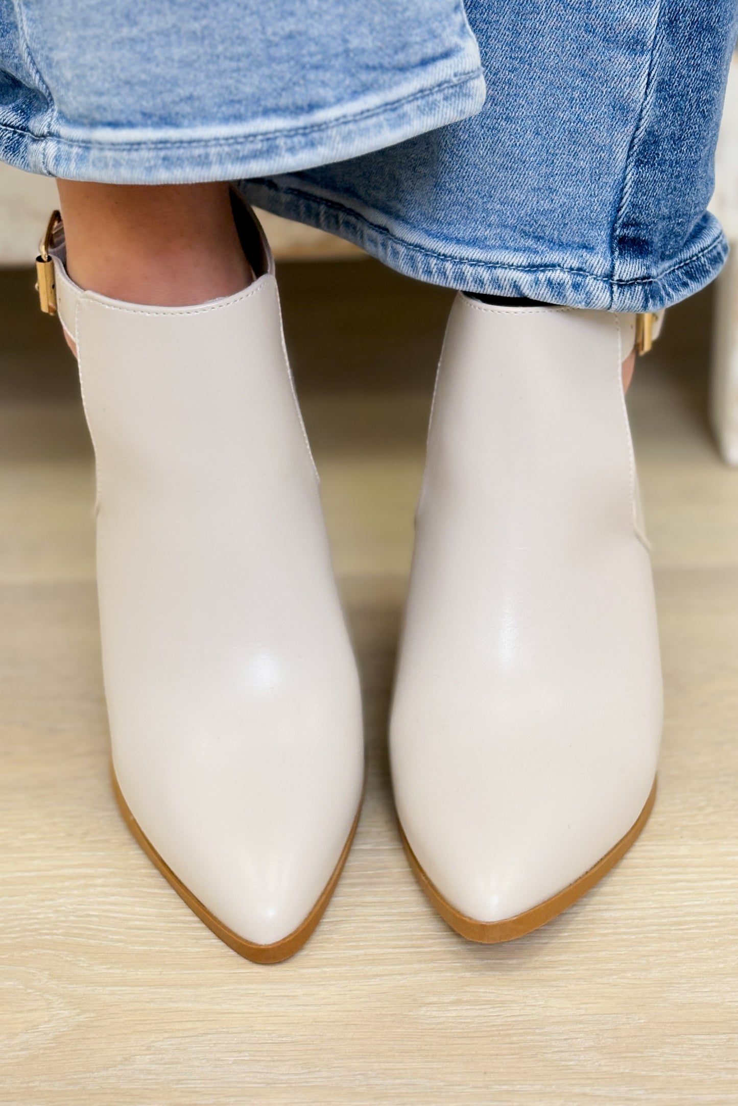 Rigid Transition Booties - Ivory