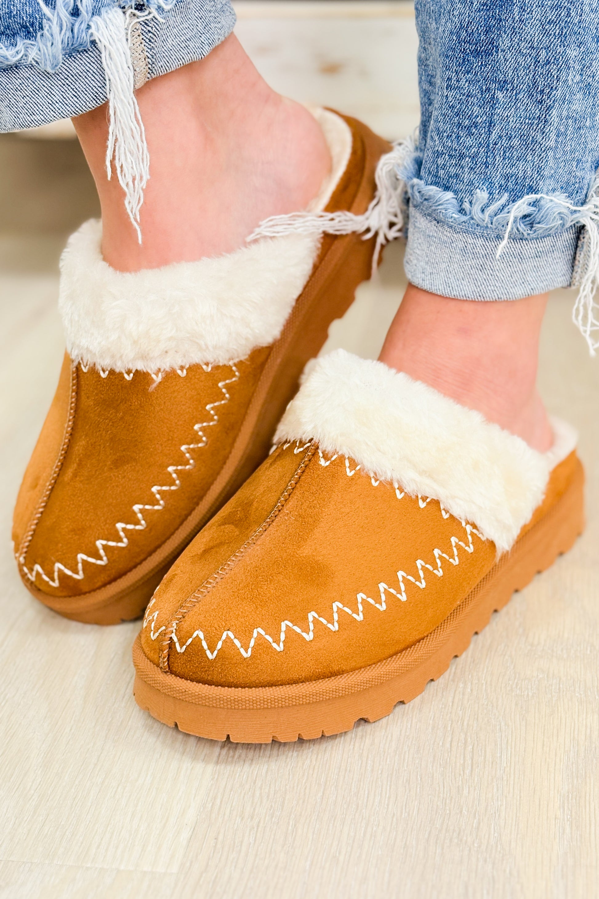 Zora Slip On Shoes - Camel