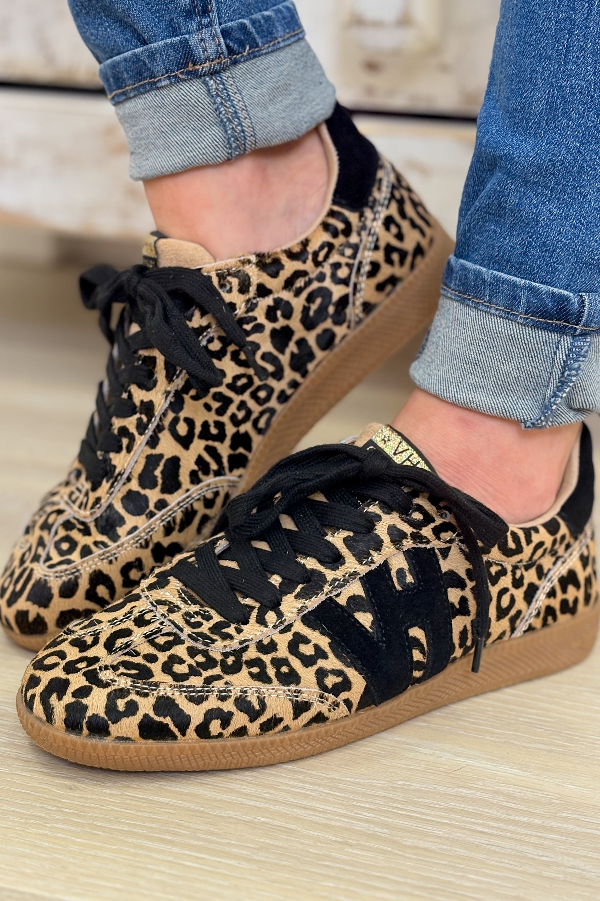 Vintage Dreamers Sneakers - Wild Leopard
