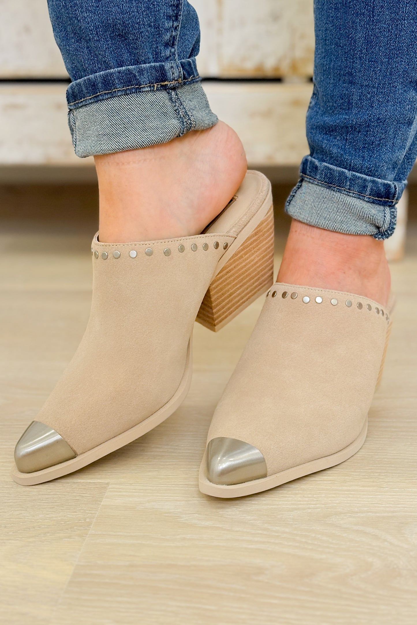 MIA Dixi Shoes - Sand Cow Suede