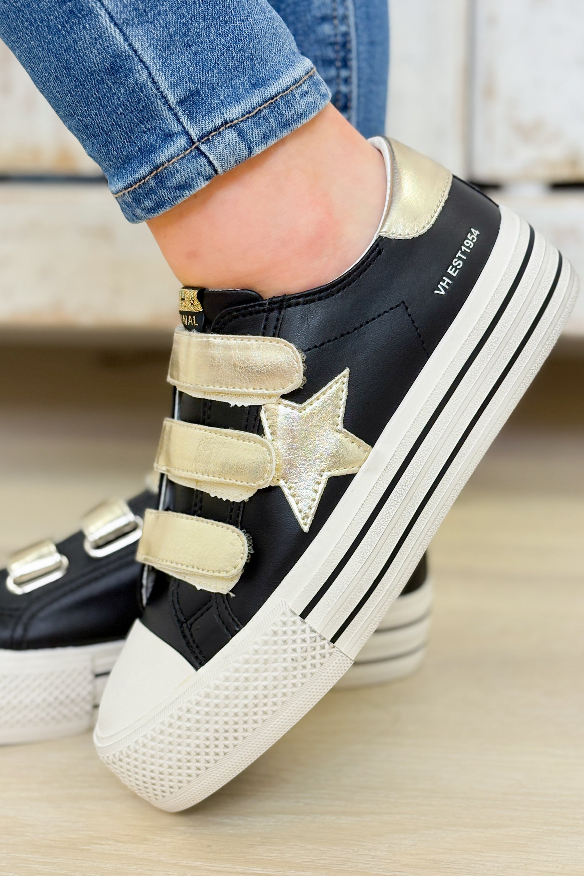 Vintage Havana Retro Sneakers - Black