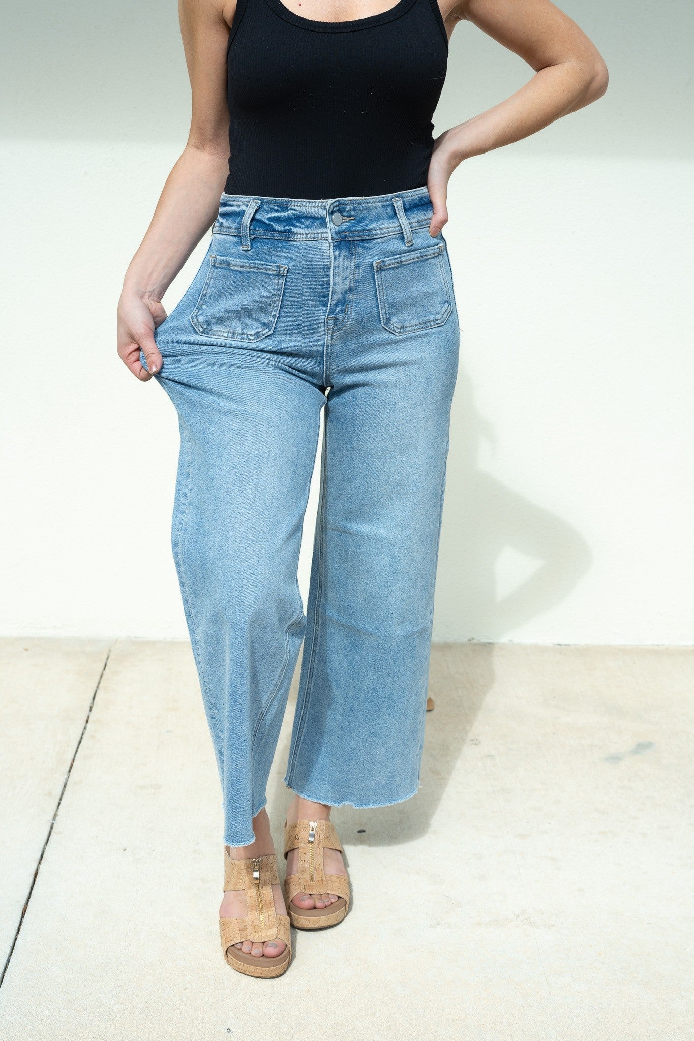 Mica Cropped Wide Leg Jeans - Light Wash