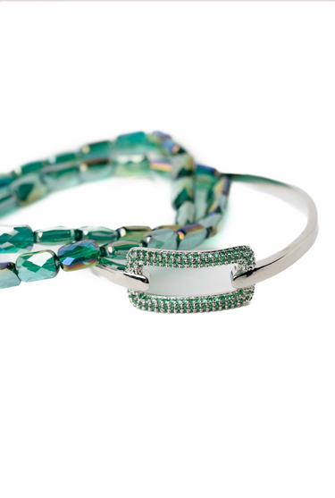 Holiday Tales Bracelet - Mistletoe