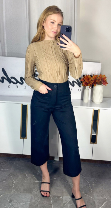 Signature Strut Wide Leg Pants - Black