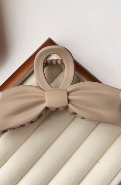 Tied Up Bow Hair Clip