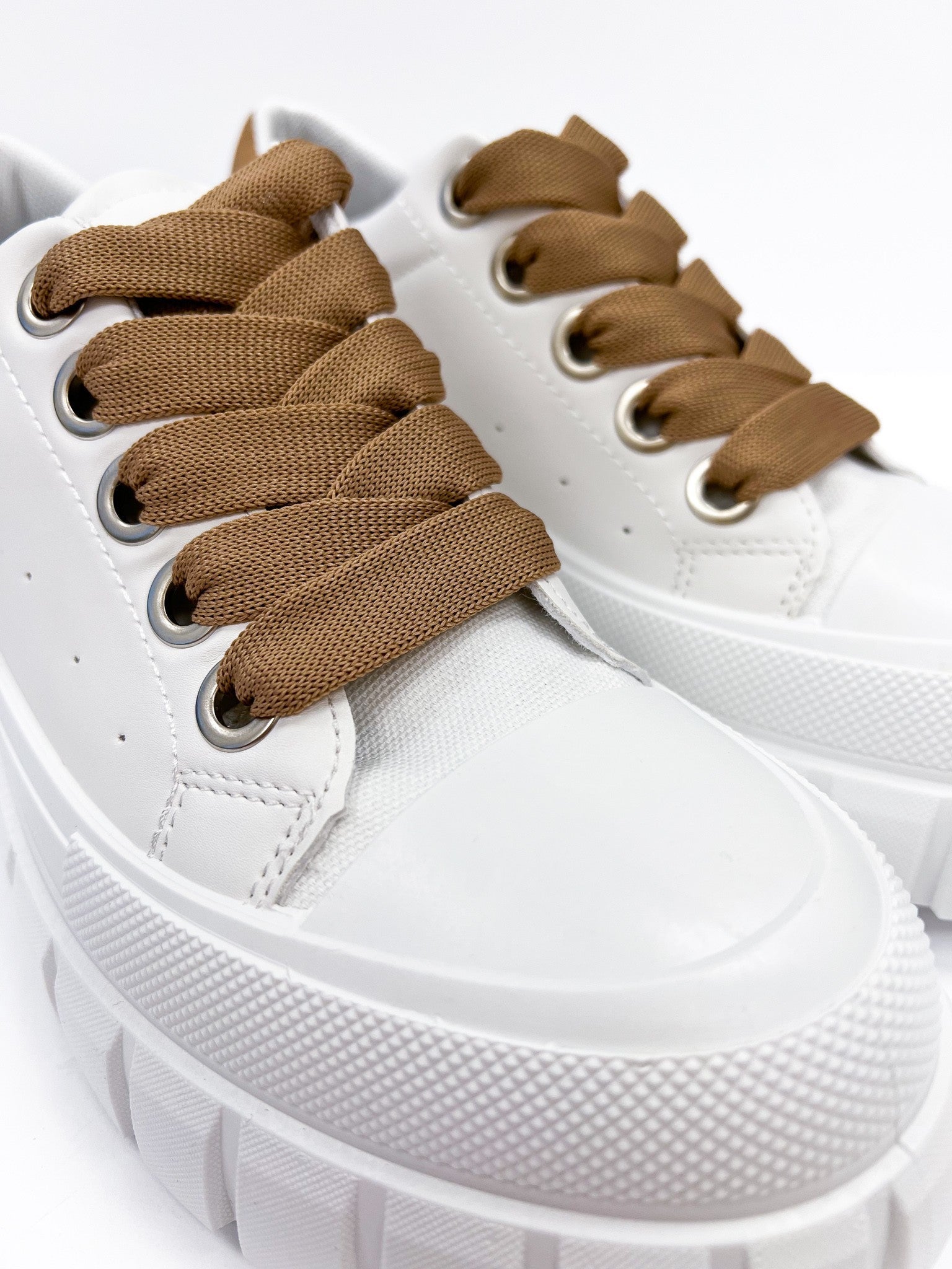 Newly Platform Sneaker